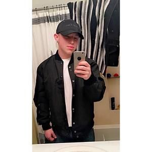 Meet your Posher, Alex